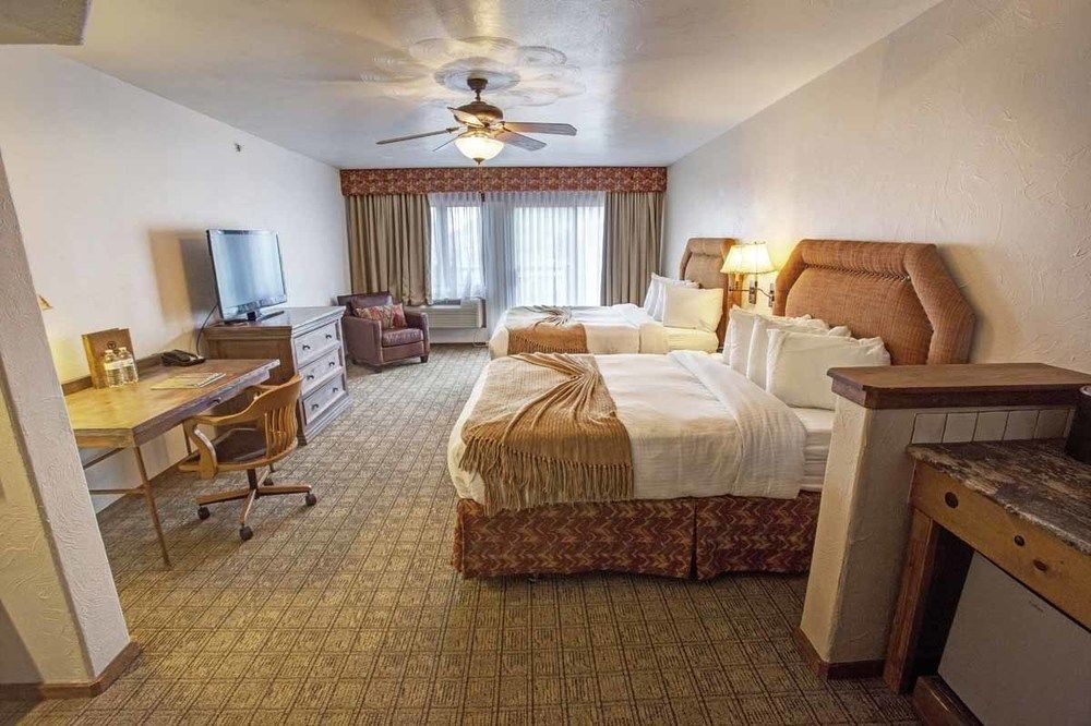 Table Mountain Inn Golden Εξωτερικό φωτογραφία