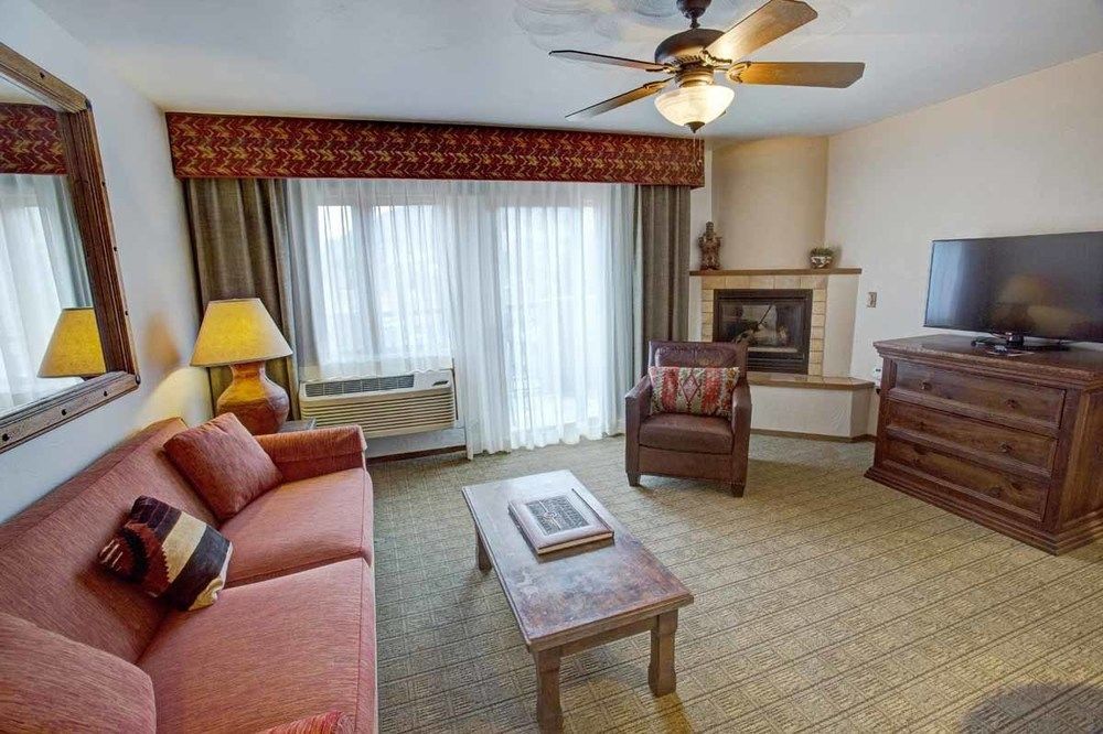 Table Mountain Inn Golden Εξωτερικό φωτογραφία