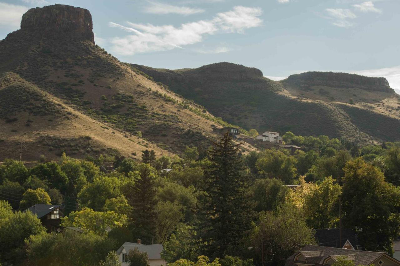 Table Mountain Inn Golden Εξωτερικό φωτογραφία