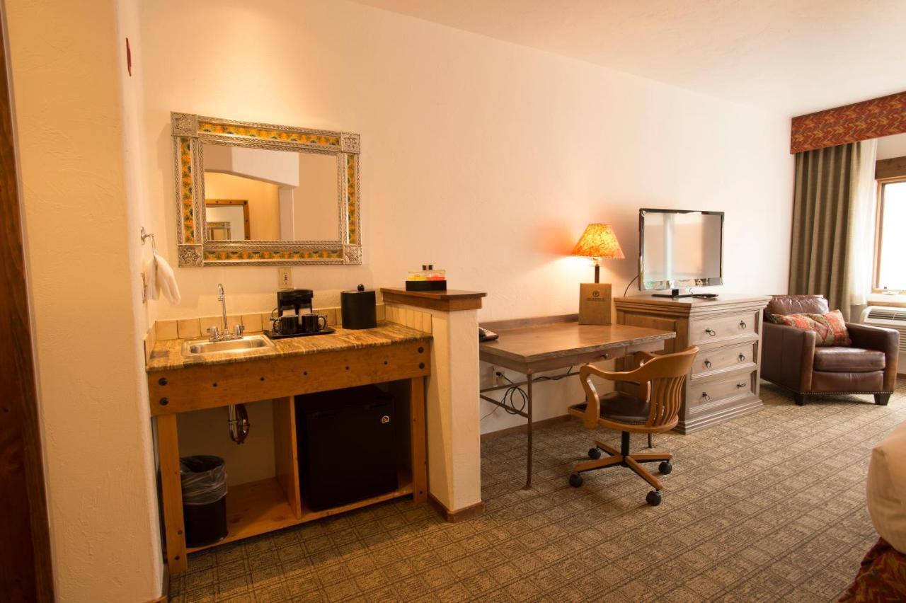 Table Mountain Inn Golden Εξωτερικό φωτογραφία
